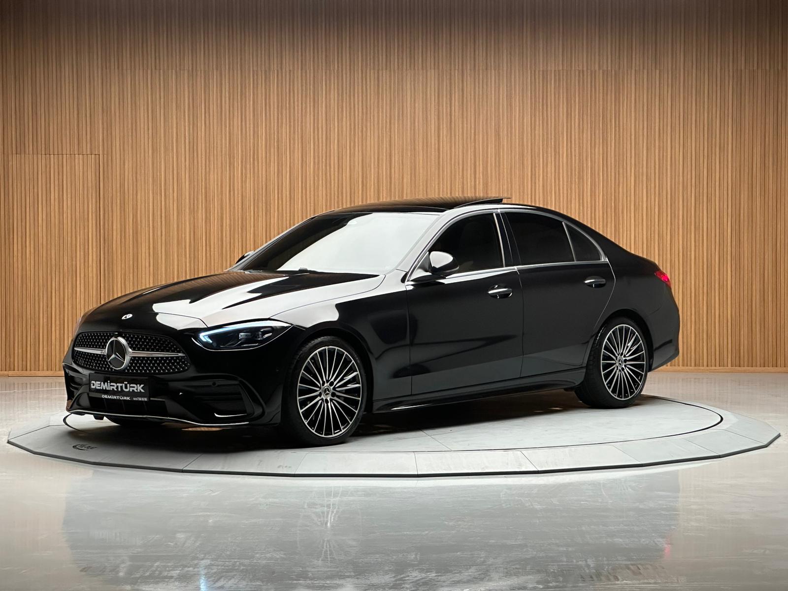 
								Mercedes-Benz C200 4 Matic AMG full									