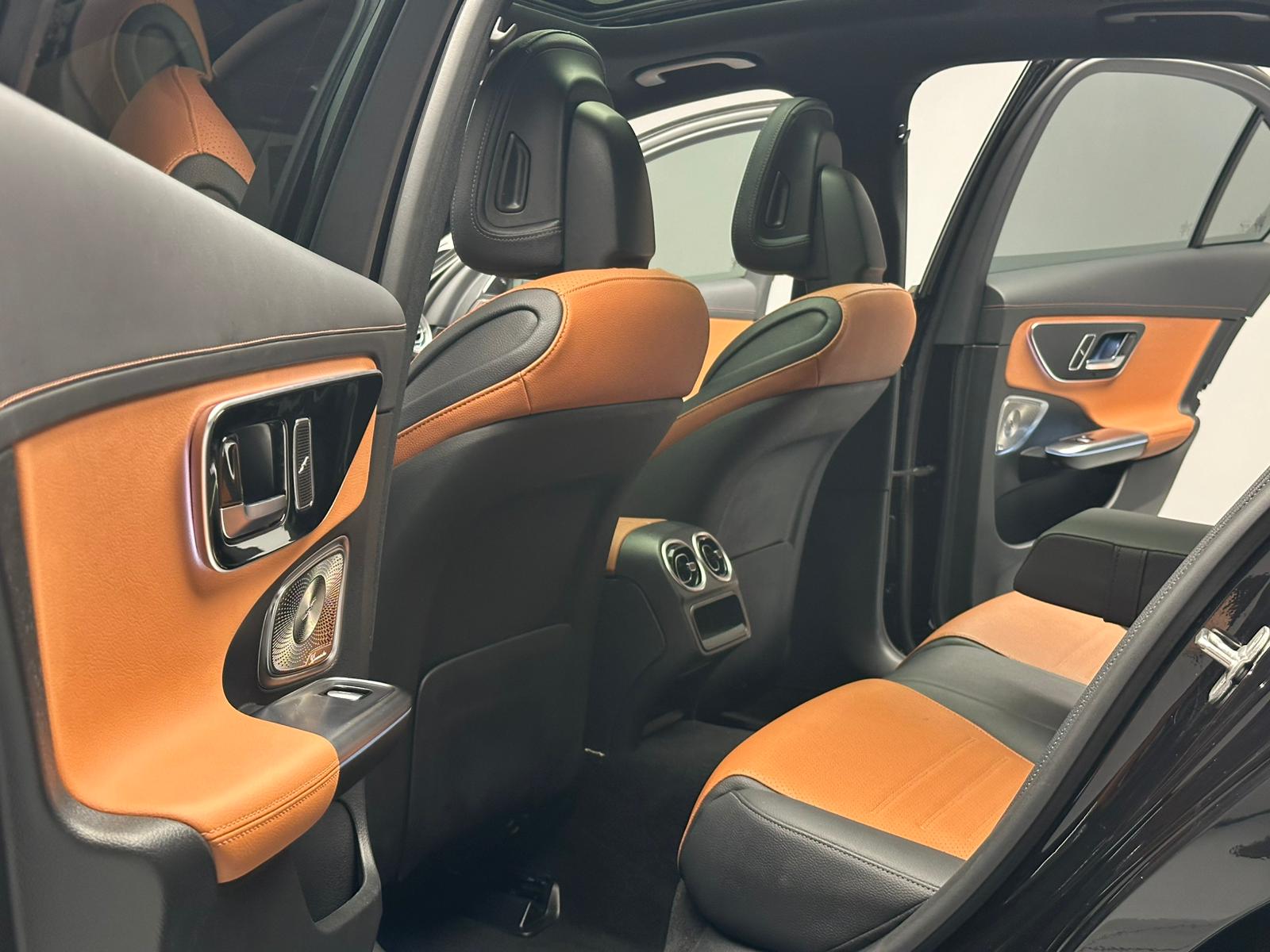 
								Mercedes-Benz C200 4 Matic AMG full									