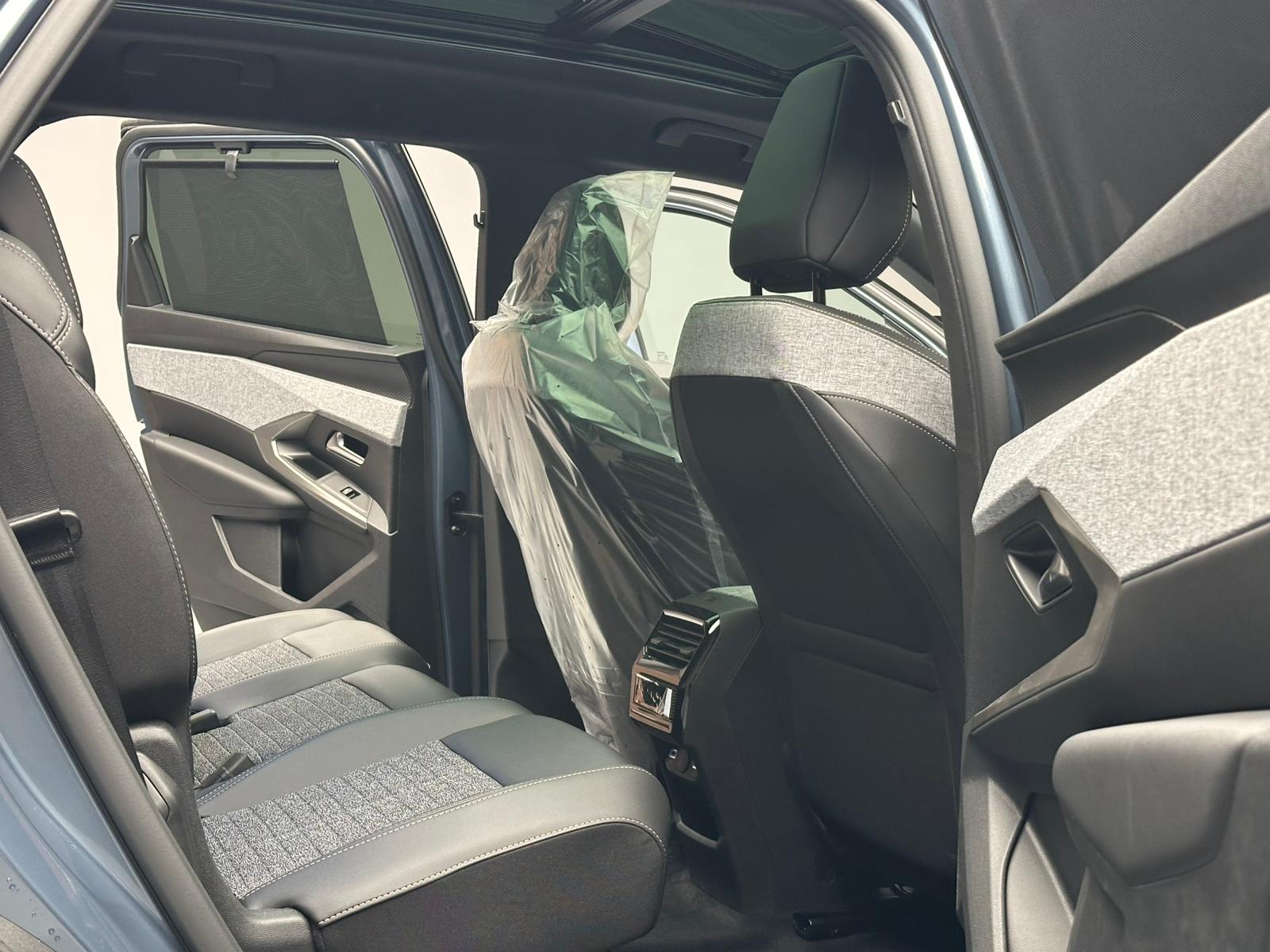 
								Peugeot E-5008 Allure Cam Tavanlı full									