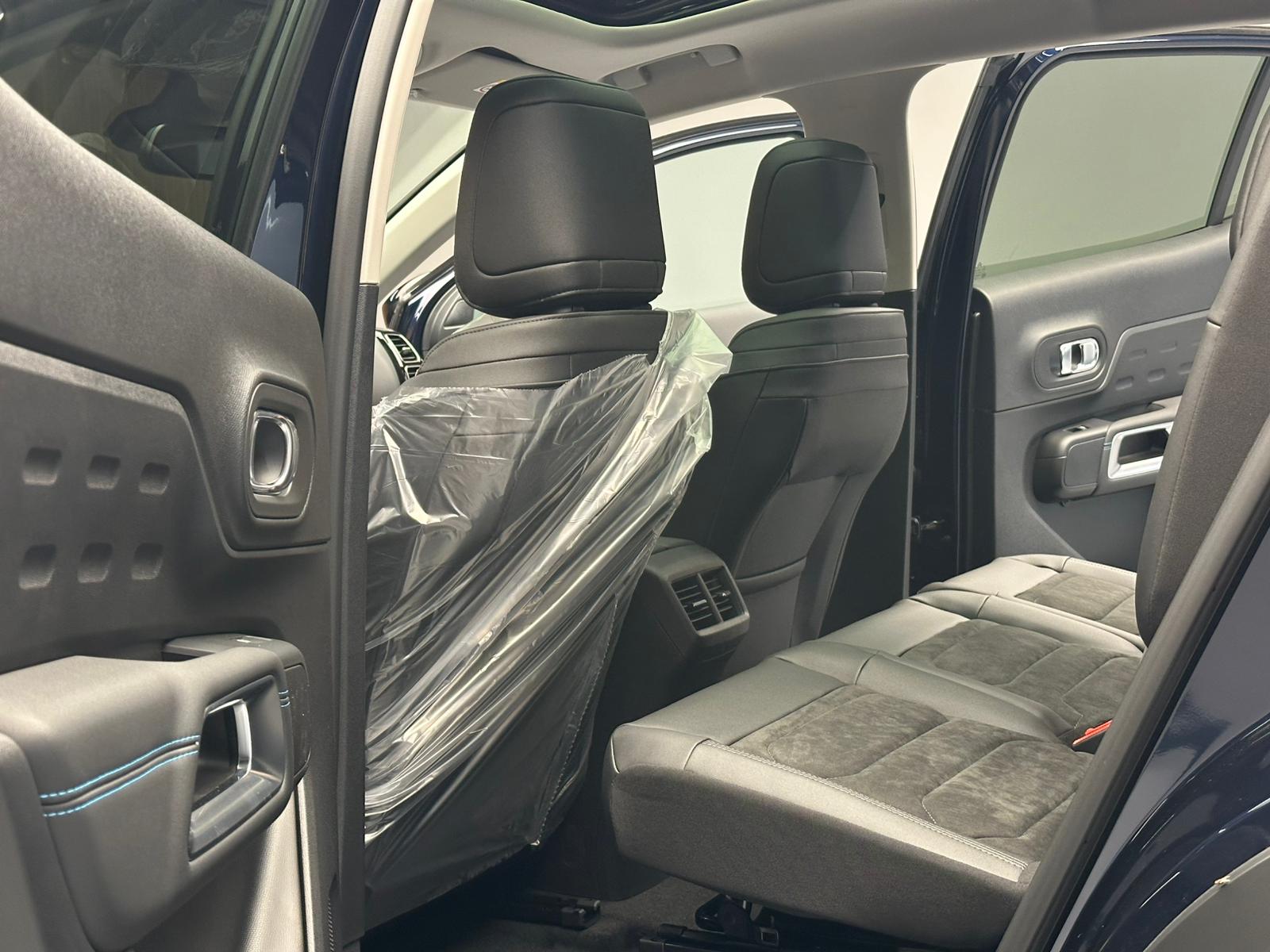 
								C5 AIRCROSS 1.2 HYBRİD MAX C.TAVAN 360 KAMERA ISITMA NAVİGASYON E.BAGAJ (SİYAH) full									