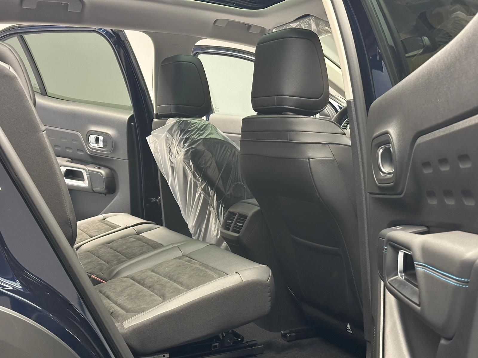 
								C5 AIRCROSS 1.2 HYBRİD MAX C.TAVAN 360 KAMERA ISITMA NAVİGASYON E.BAGAJ (SİYAH) full									