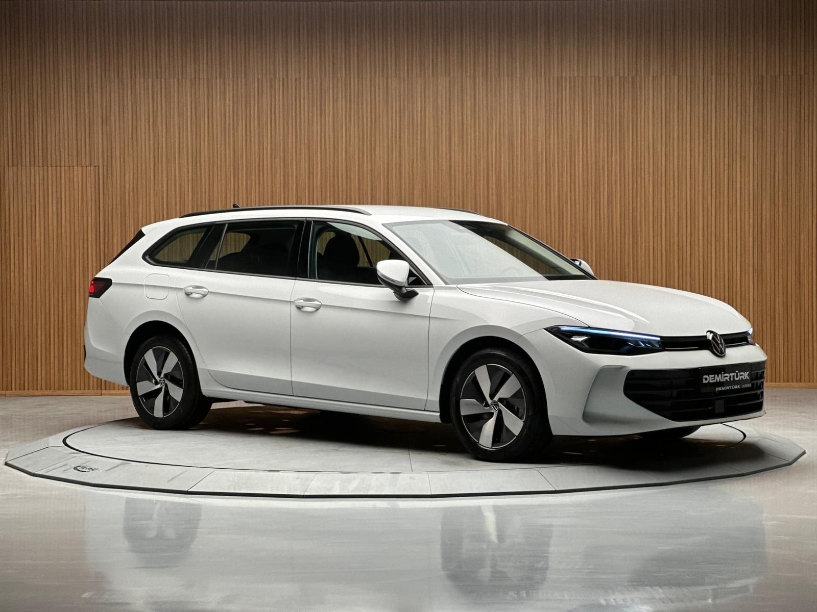 
								VW PASSAT 1.5 E HYBRİD 204 HP IMPRESSION full									